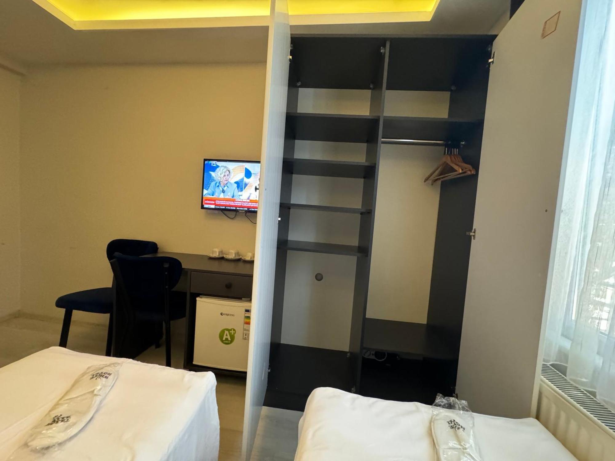 Aram Edessa Hotel Istanbul Exterior photo