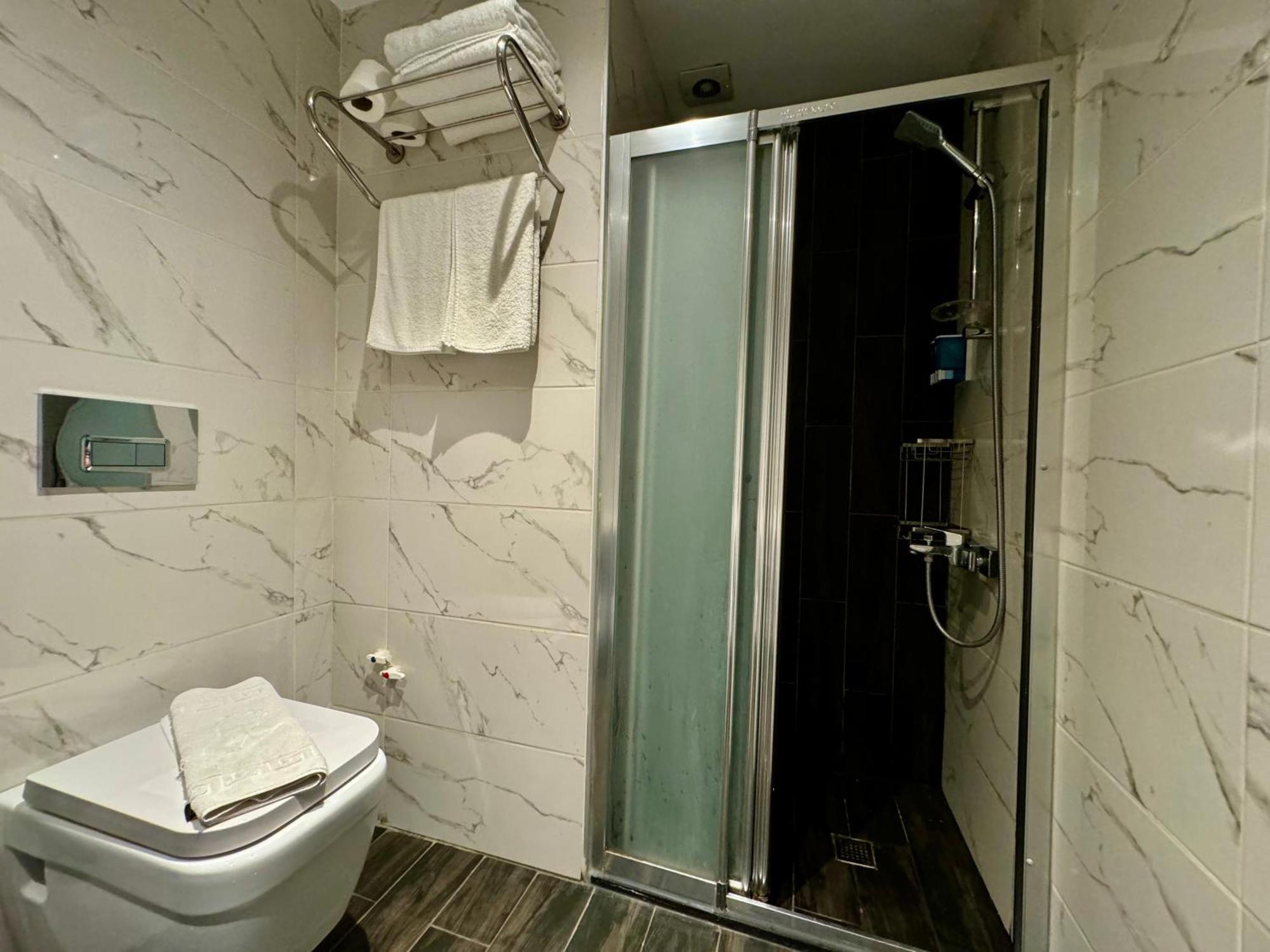Aram Edessa Hotel Istanbul Exterior photo